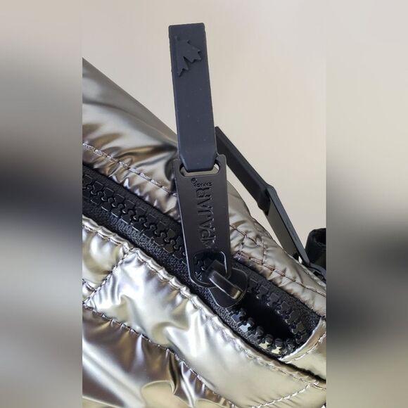 NWT Pajar Quilted Belt Bag Fanny Pack in Gunmetal - Picture 5 of 10